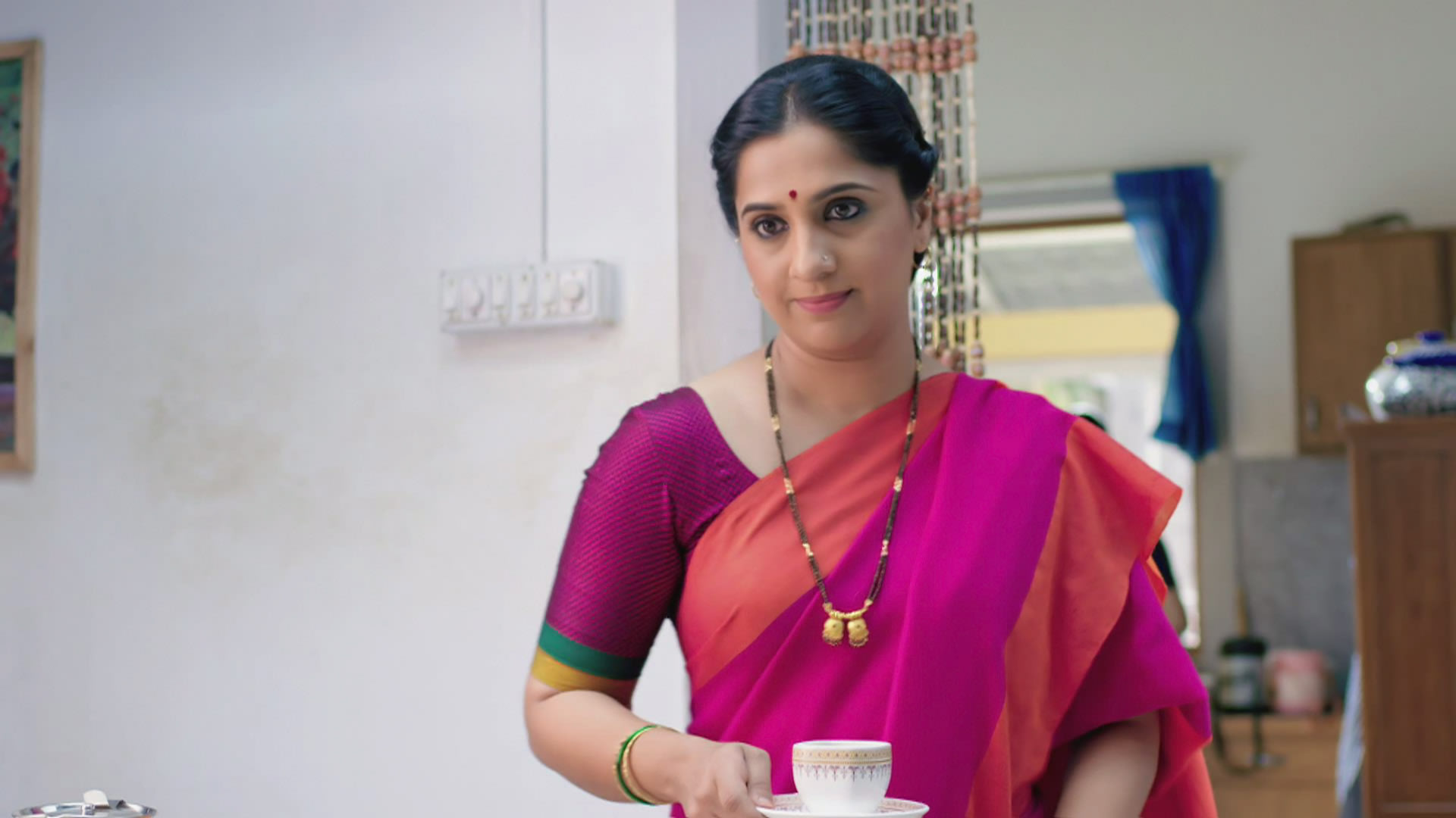 Aai kuthe kay karte full episode live sale