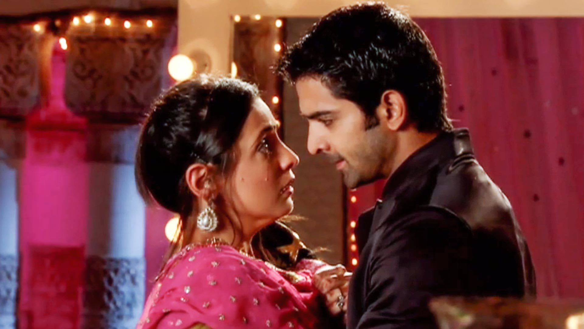 Iss pyaar ko kya naam doon 2 full episodes on hotstar sale